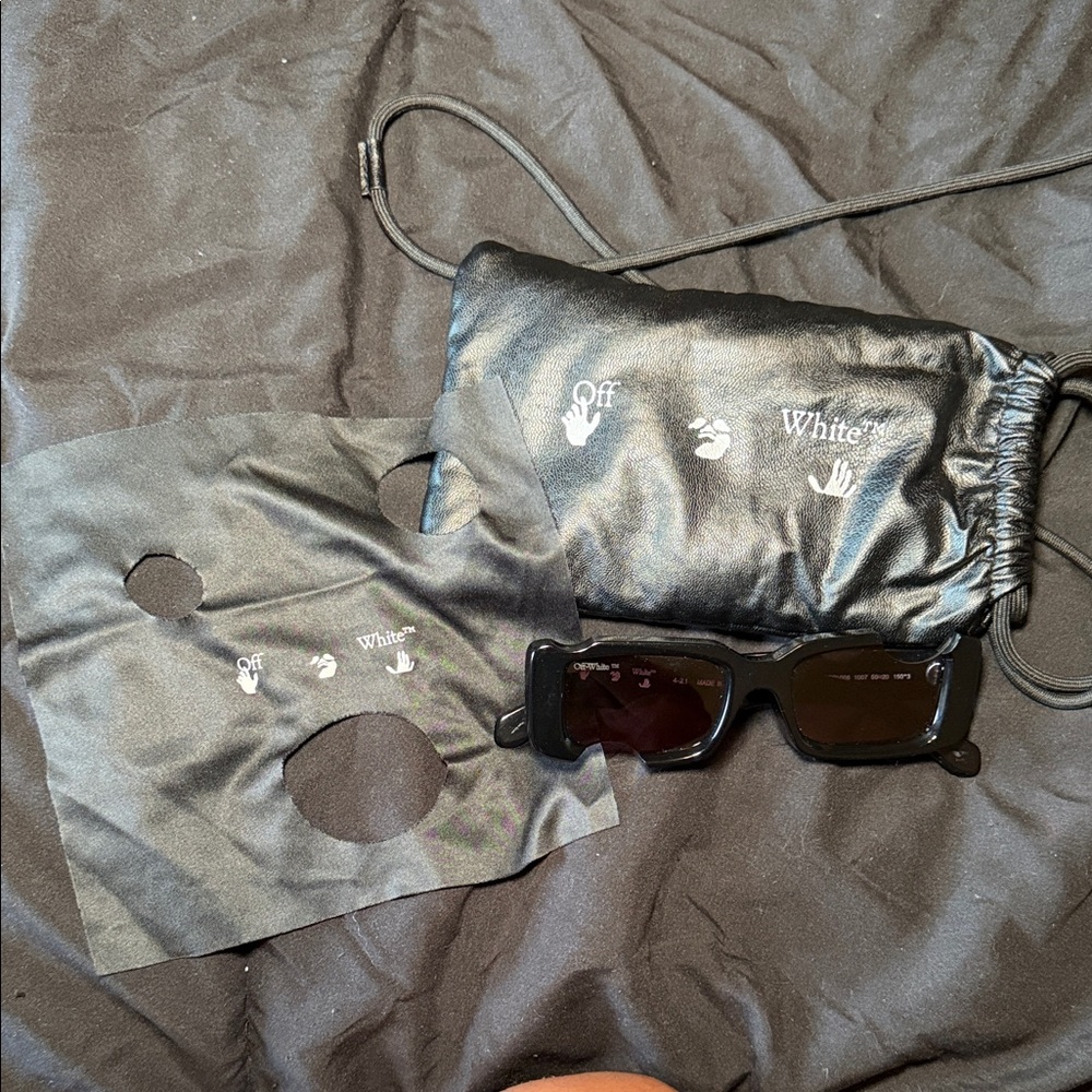 Off-White Black Rectangular Sunglasses with Pouch - image 1